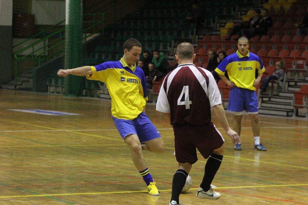 Zanam Legmet wraca na fotel lidera