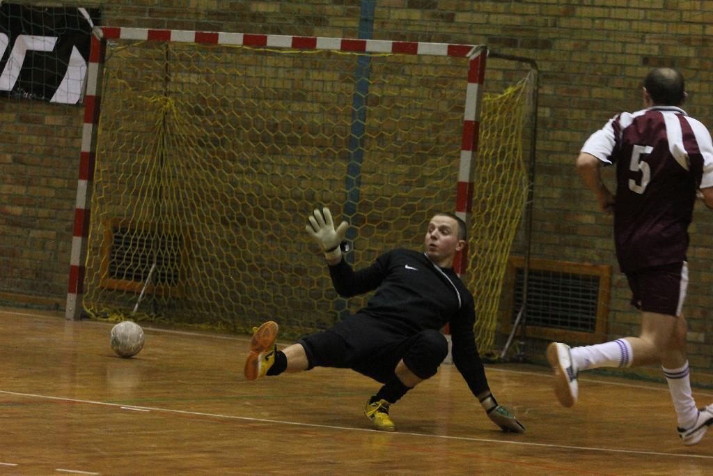 Zanam Legmet wraca na fotel lidera