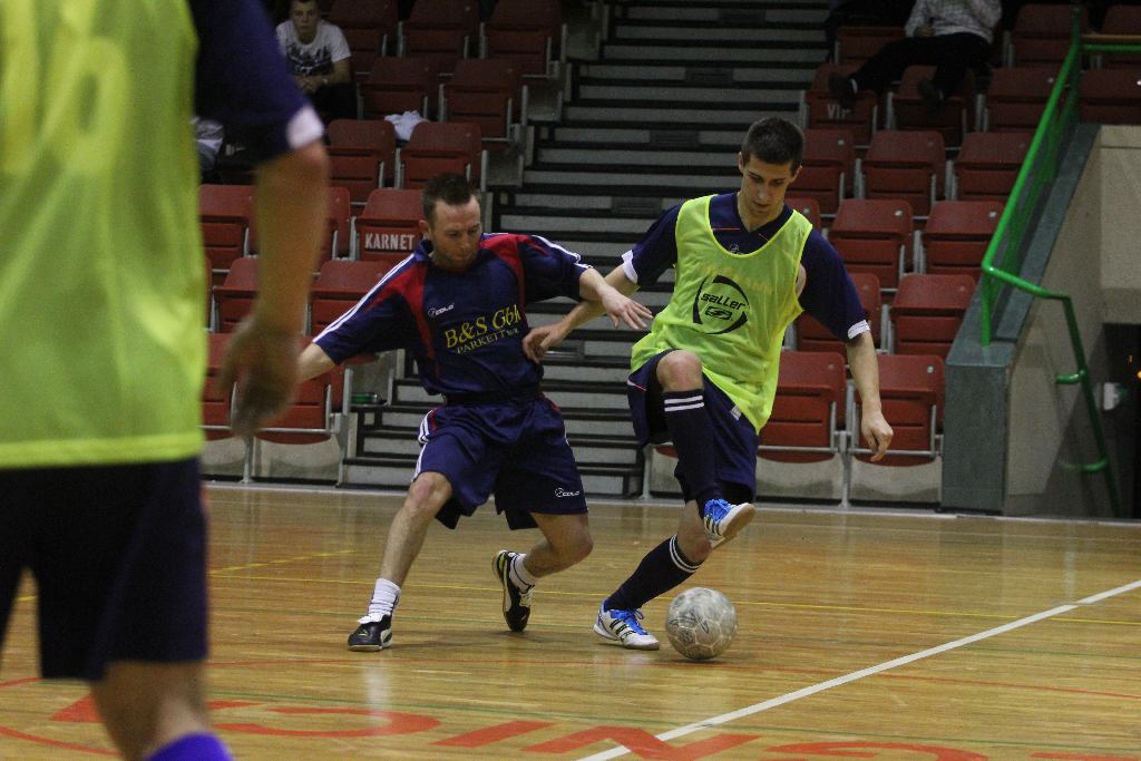 Zanam Legmet wraca na fotel lidera