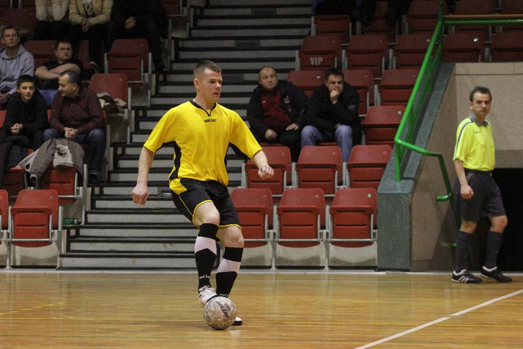 Zanam Legmet wraca na fotel lidera