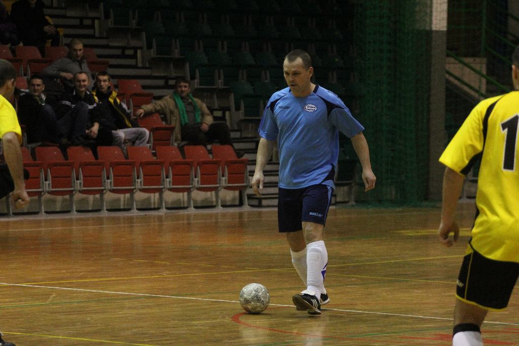 Zanam Legmet wraca na fotel lidera