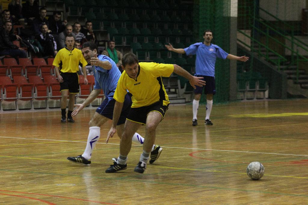 Zanam Legmet wraca na fotel lidera