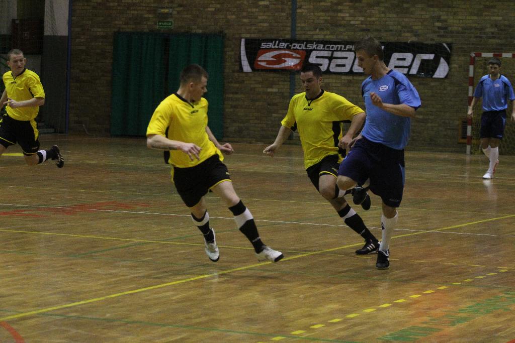 Zanam Legmet wraca na fotel lidera
