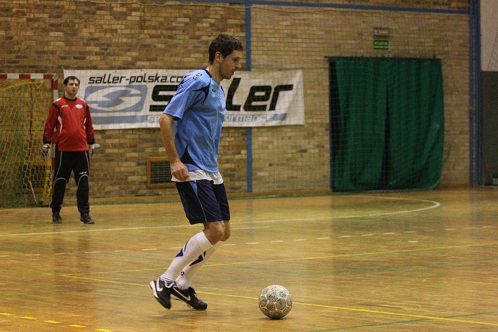 Zanam Legmet wraca na fotel lidera