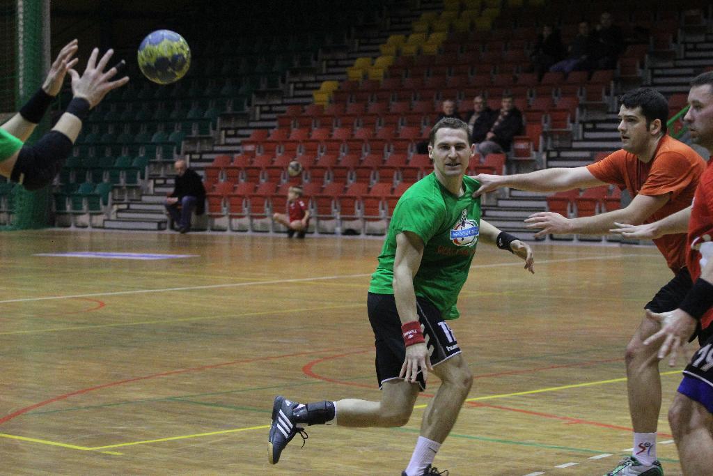 Siódemka Miedź znów lepsza od pierwszoligowca