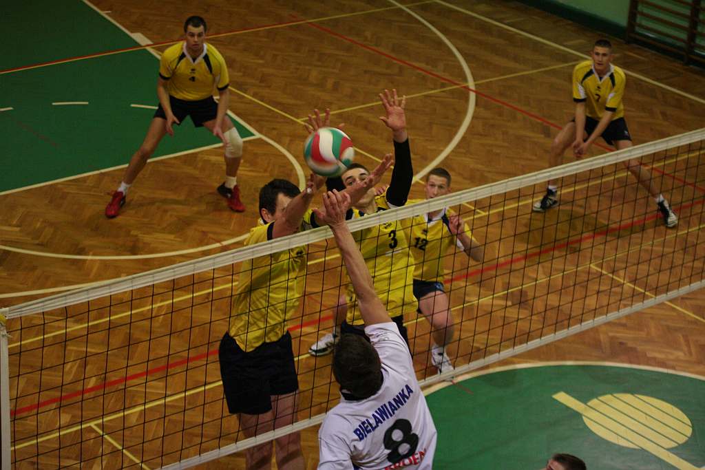 Ikar Legnica - Bielawianka