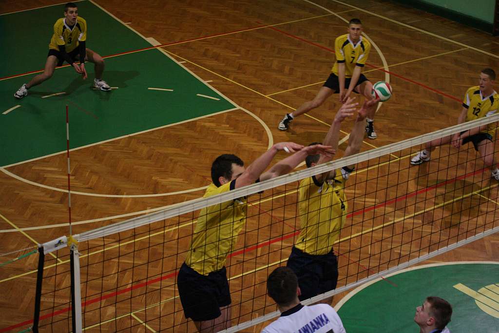 Ikar Legnica - Bielawianka