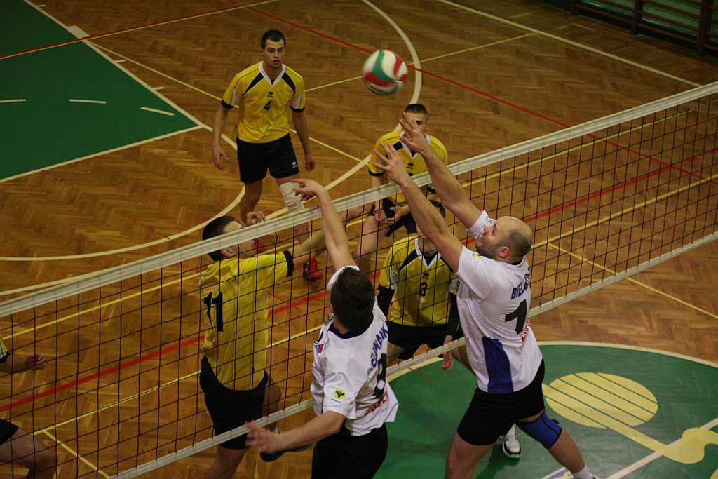 Ikar Legnica - Bielawianka