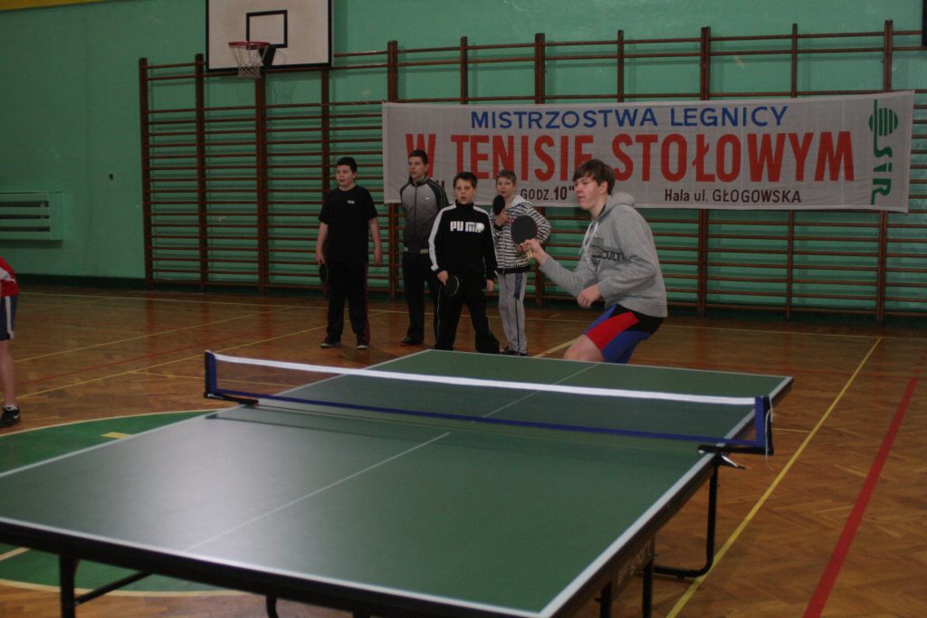 MISTRZOSTWA LEGNICY W TENISIE STOŁOWYM