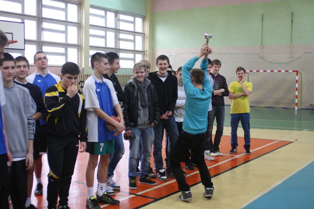 Gimnazjum nr2 najlepsze w piłkę ręczną