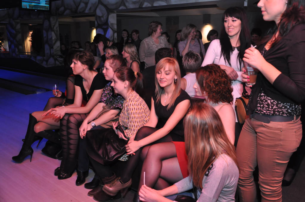 Męski striptiz z okazji święta wszystkich pań