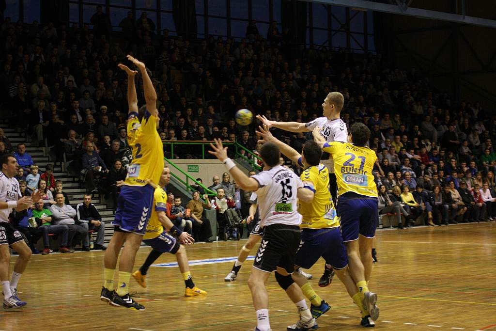 MSPR Siódemka Legnica - Vive Targi Kielce 27:32