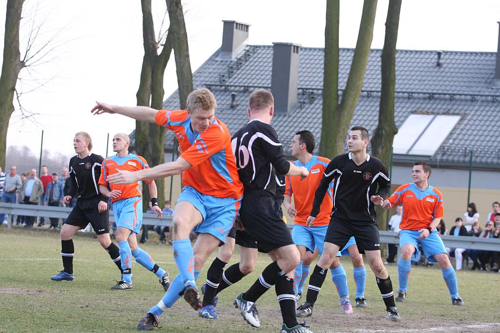 Legnickie Pole - Czarni 4:2
