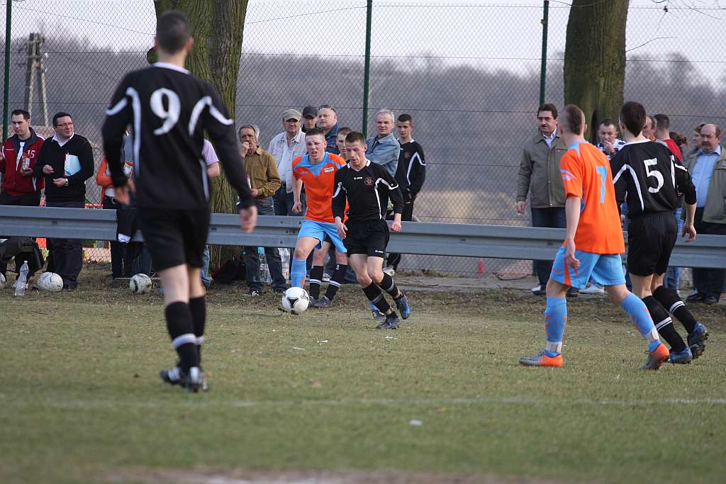 Legnickie Pole - Czarni 4:2