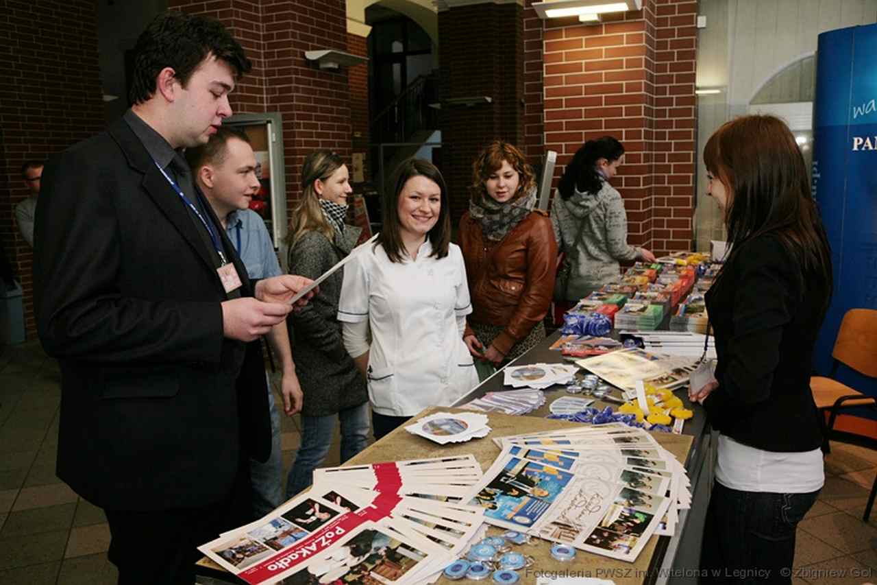 Zwiedzali PWSZ ucząc się japońskiego