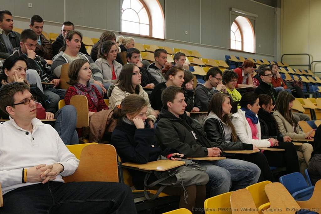 Zwiedzali PWSZ ucząc się japońskiego