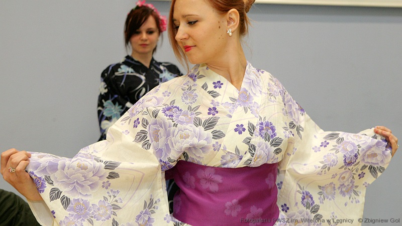 Zwiedzali PWSZ ucząc się japońskiego