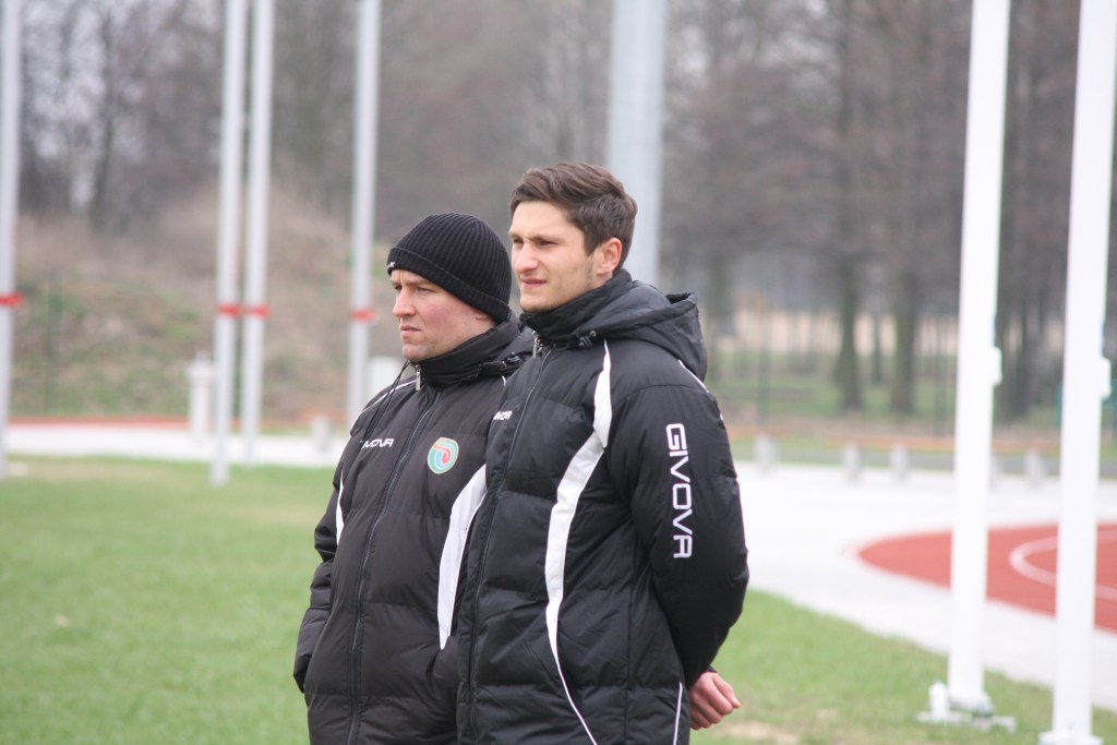 Trening piłkarzy Miedzi przed meczem z Jarotą