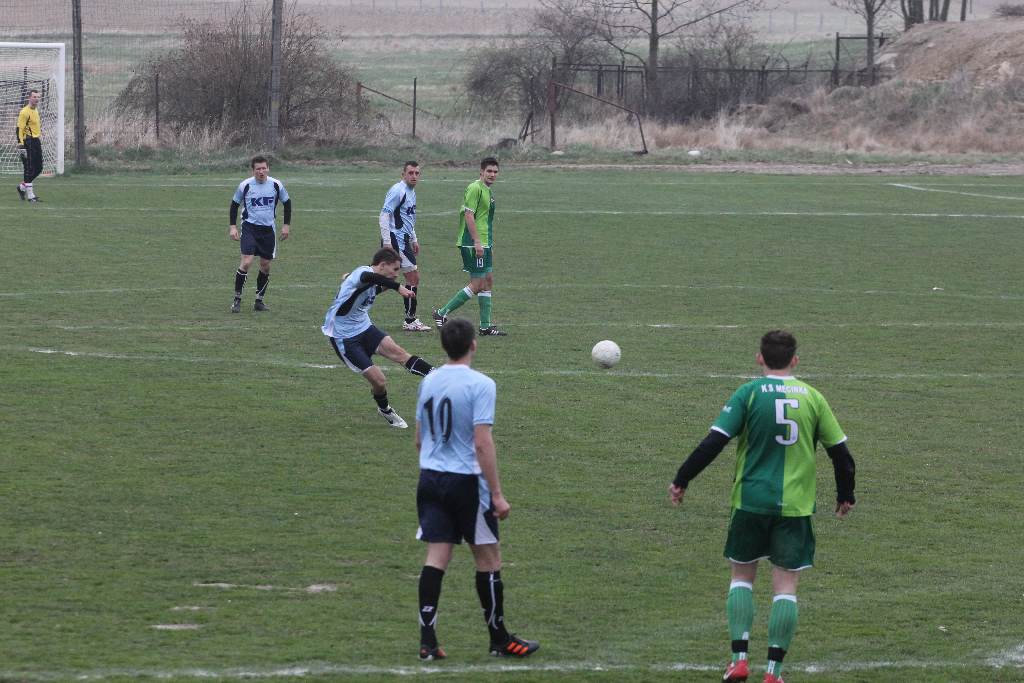 Błękitni - KS Męcinka 2:0