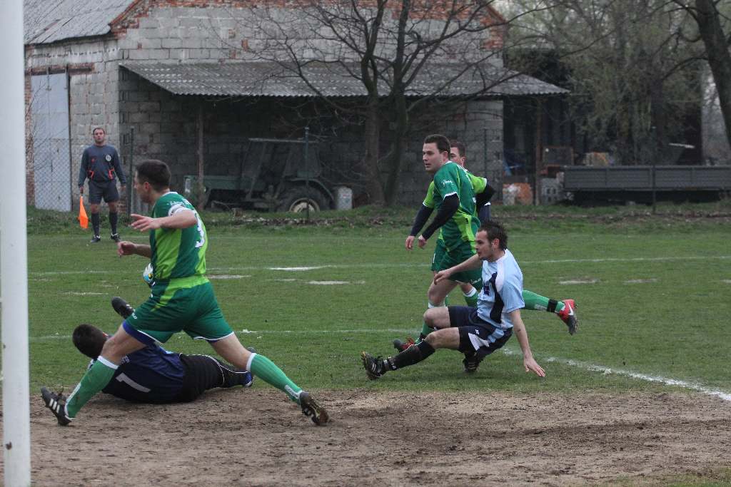 Błękitni - KS Męcinka 2:0