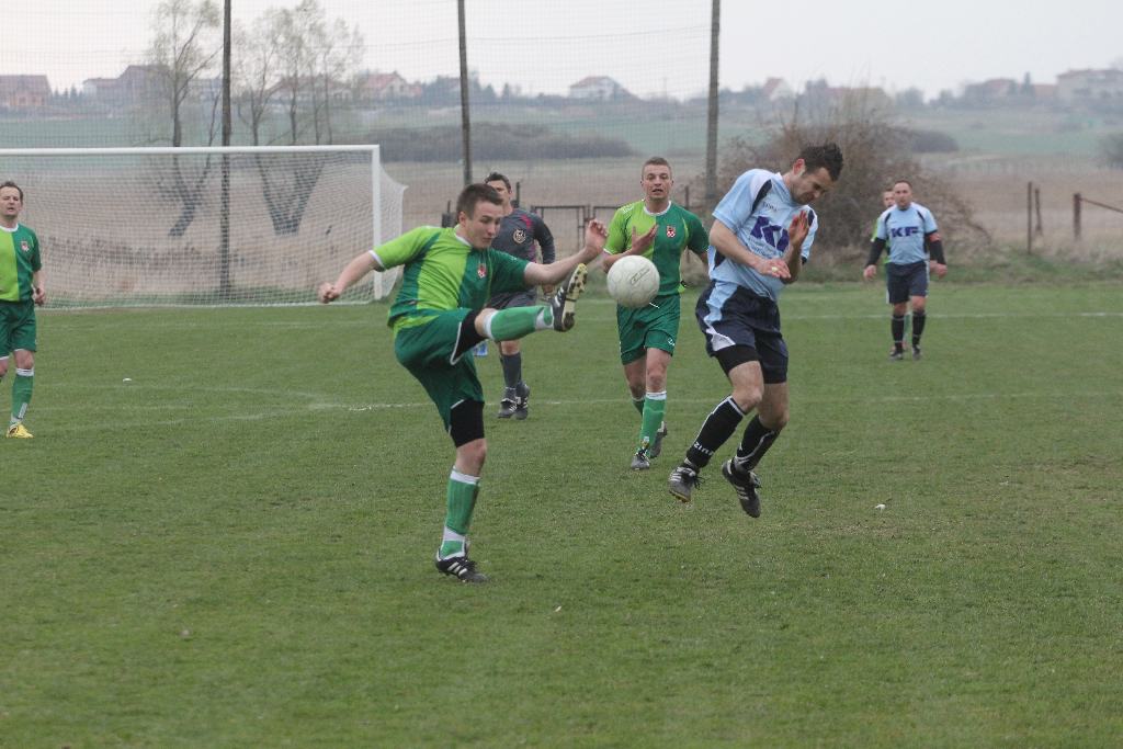 Błękitni - KS Męcinka 2:0