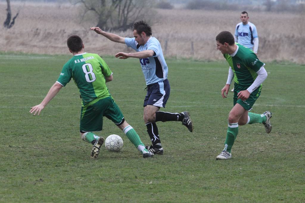 Błękitni - KS Męcinka 2:0