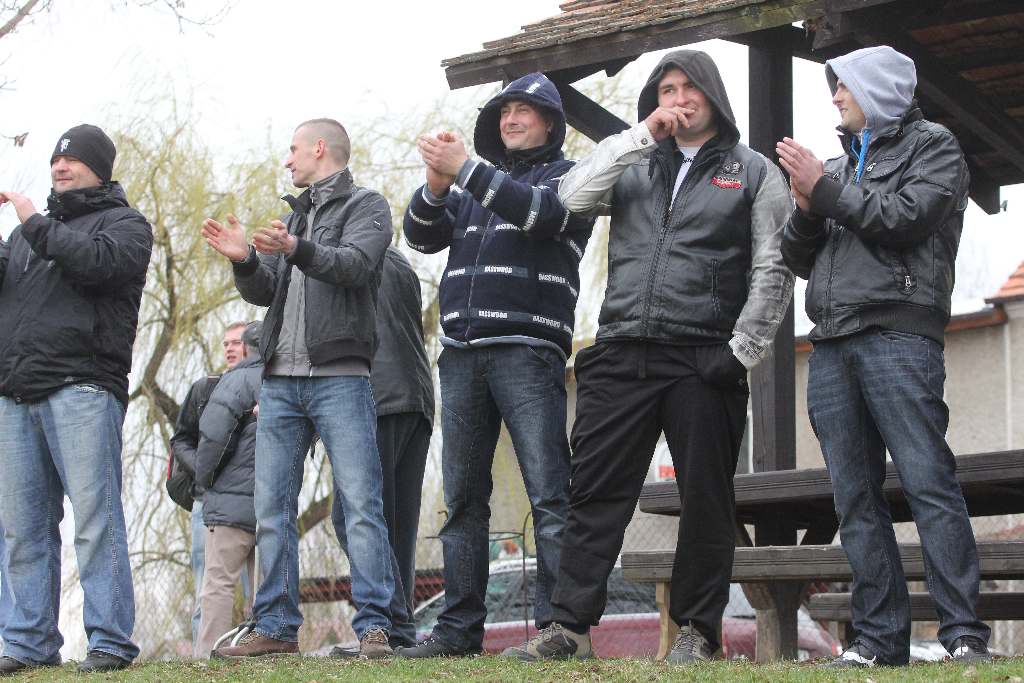 Błękitni - KS Męcinka 2:0