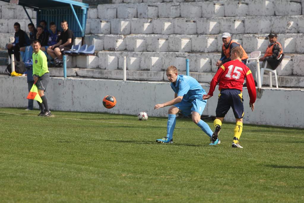 Konfeks - Iskra 3:2