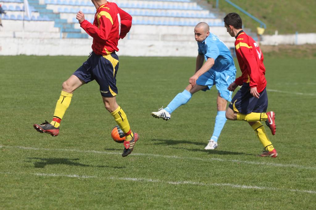 Konfeks - Iskra 3:2