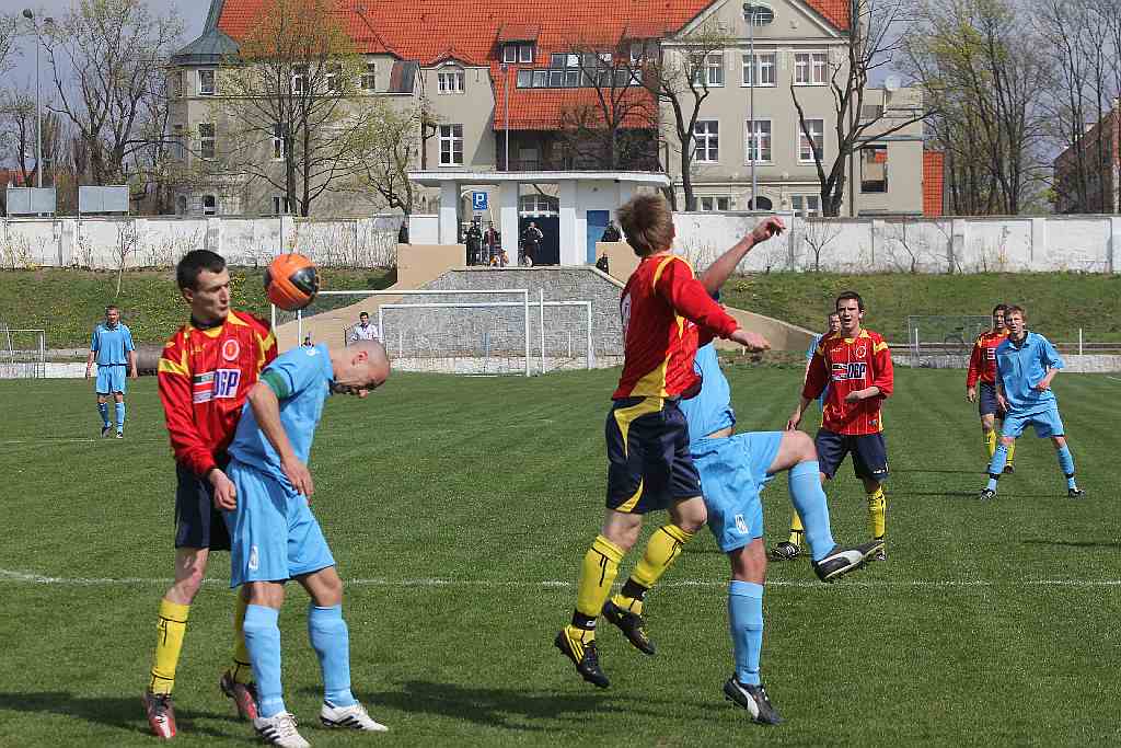 Konfeks - Iskra 3:2