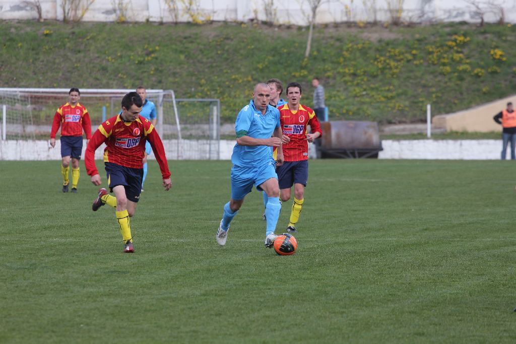 Konfeks - Iskra 3:2