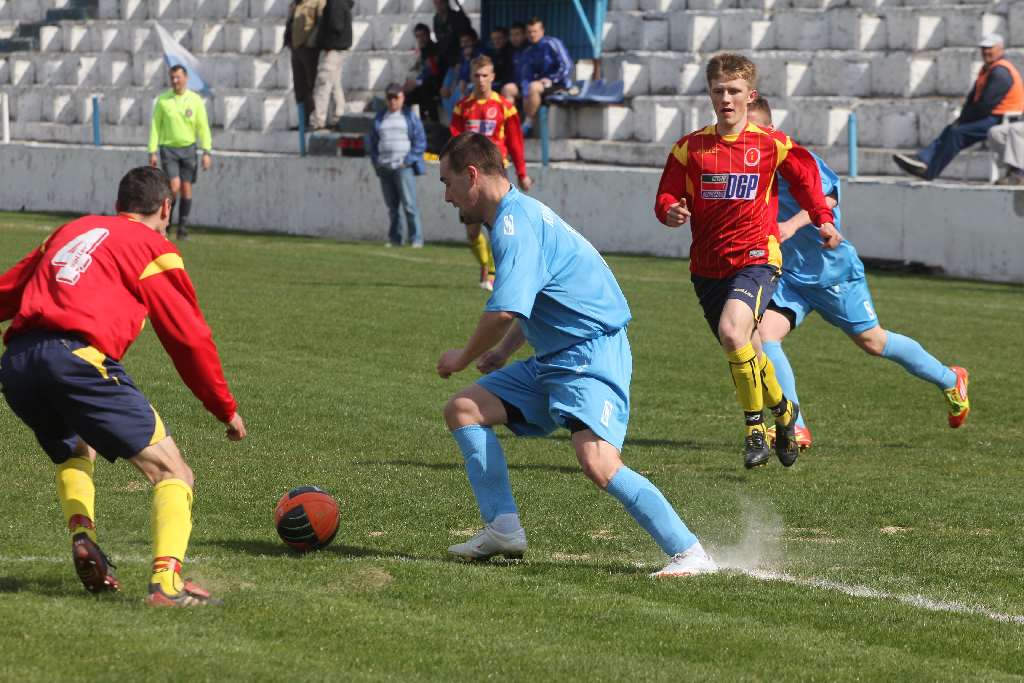 Konfeks - Iskra 3:2