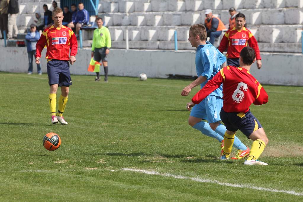Konfeks - Iskra 3:2