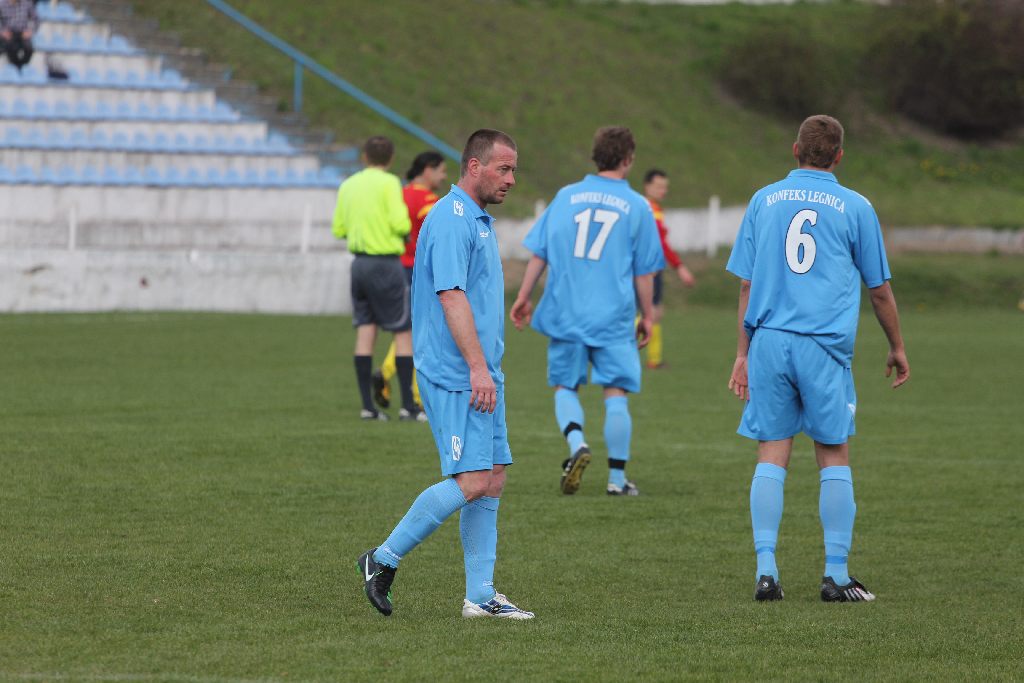 Konfeks - Iskra 3:2