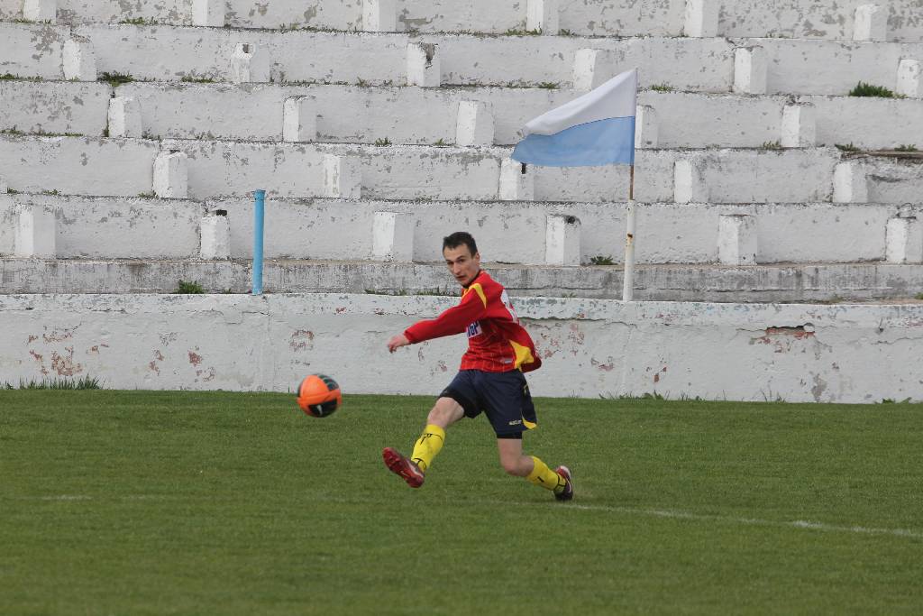Konfeks - Iskra 3:2