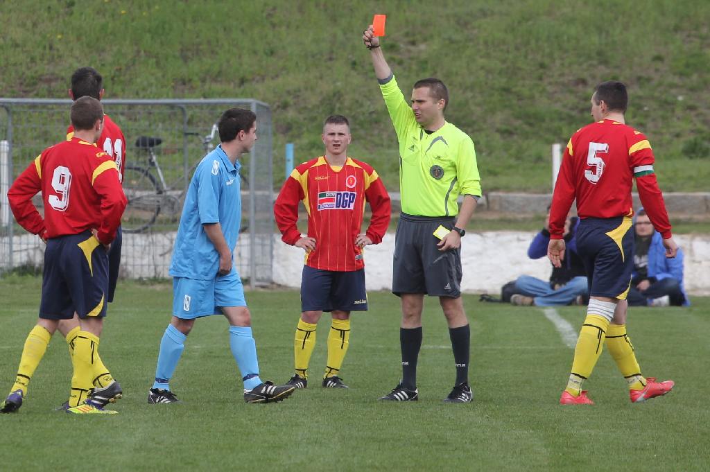 Konfeks - Iskra 3:2