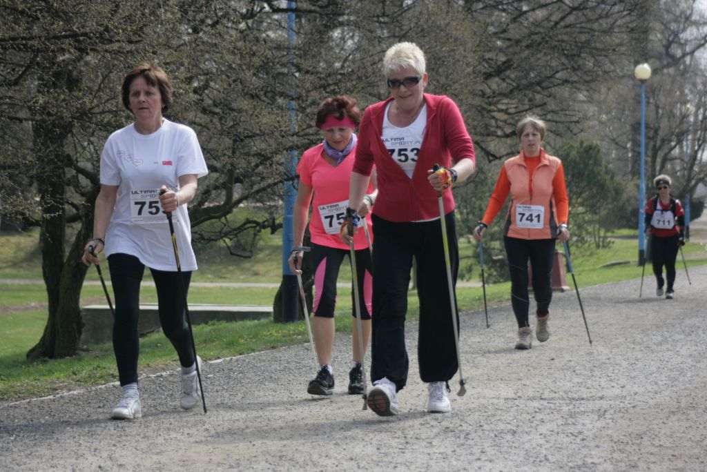 OTWARTE MISTRZOSTWA LEGNICY W NORDIC WALKING