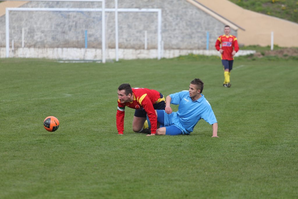 Konfeks - Iskra 3:2