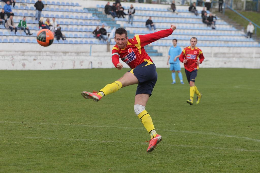Konfeks - Iskra 3:2