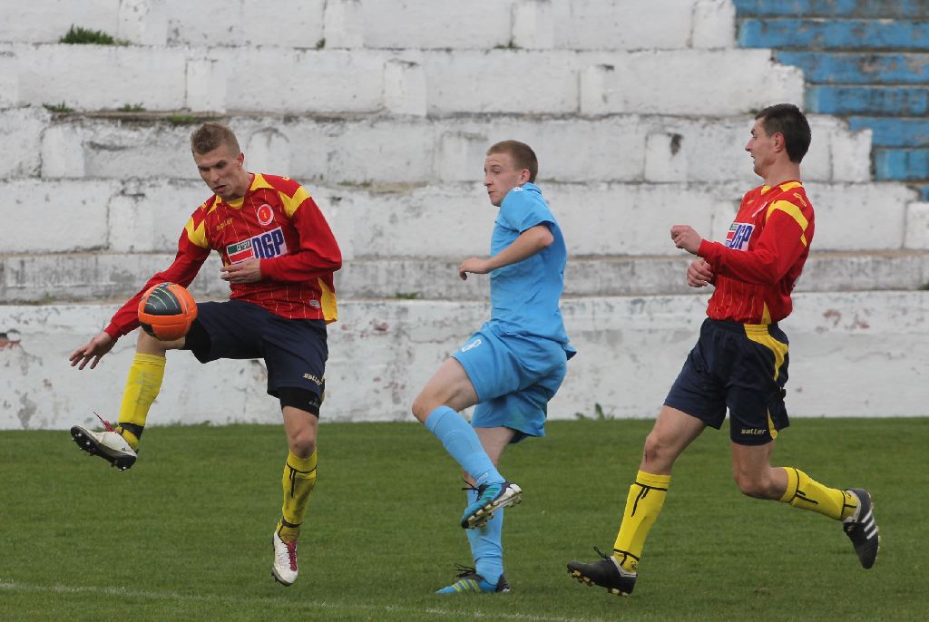Konfeks - Iskra 3:2