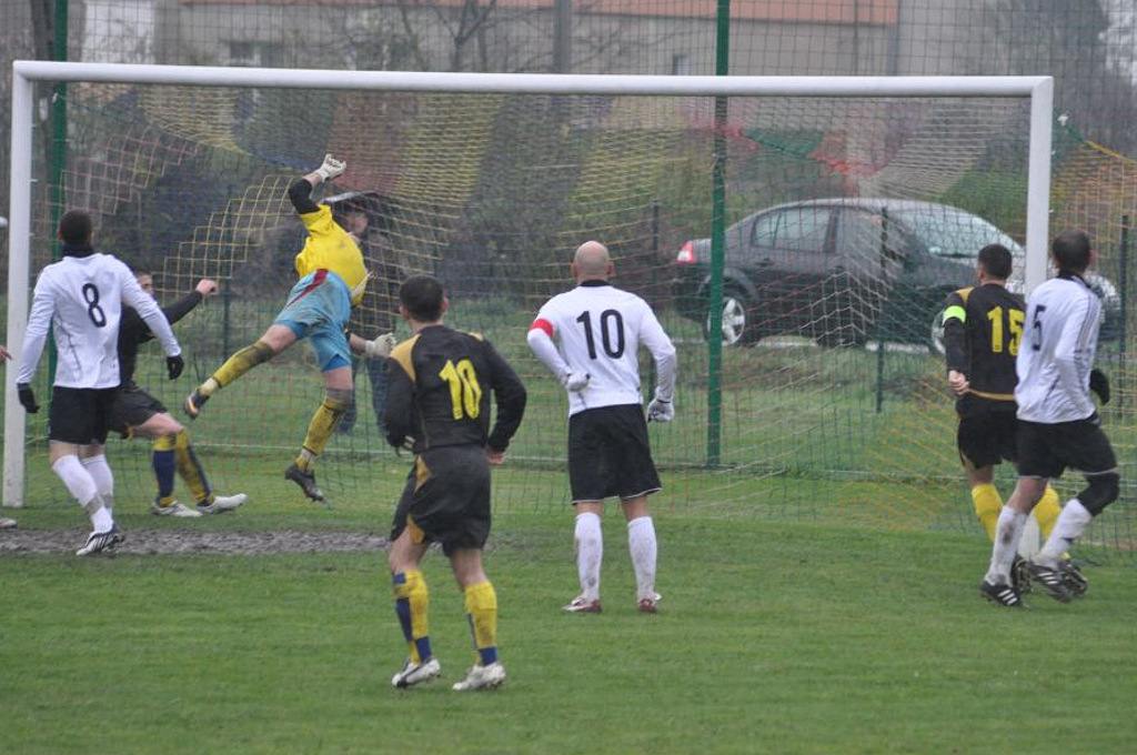 Orkan - Strzelinianka 0:0