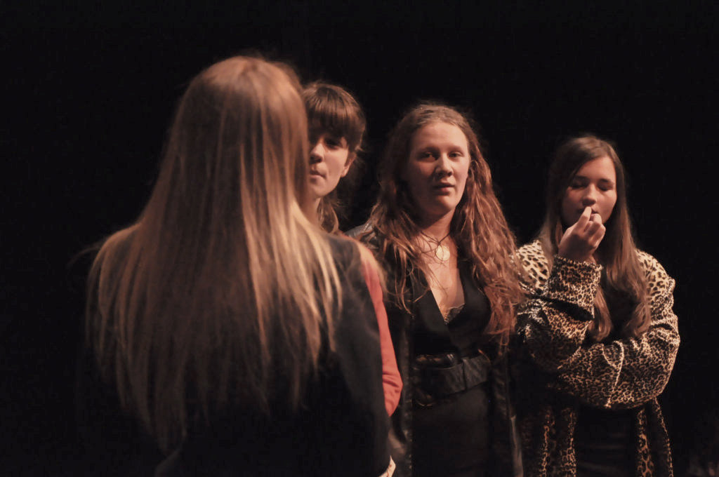 Cienie w legnickim teatrze