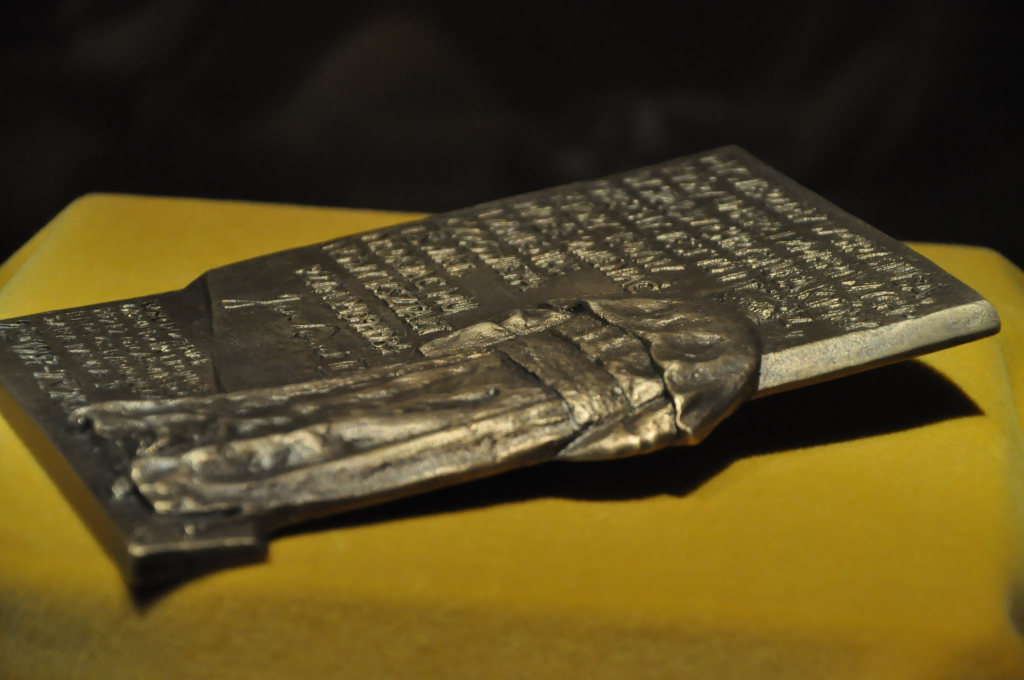 Historia papieża Polaka wybita w medalach