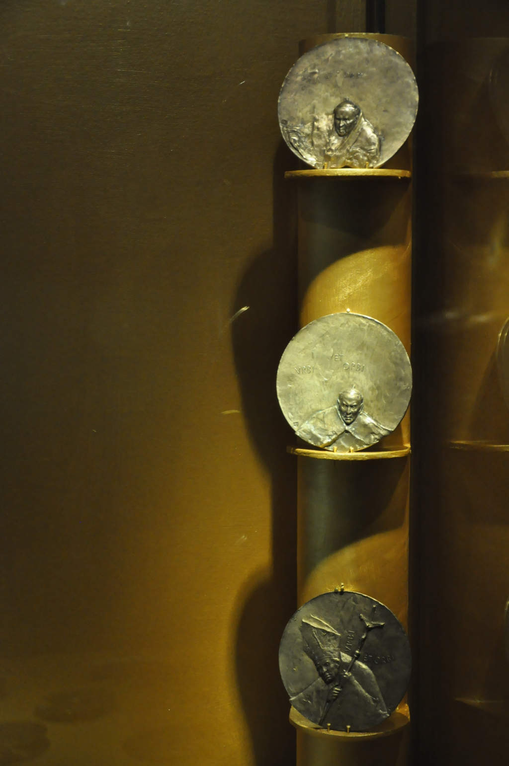 Historia papieża Polaka wybita w medalach