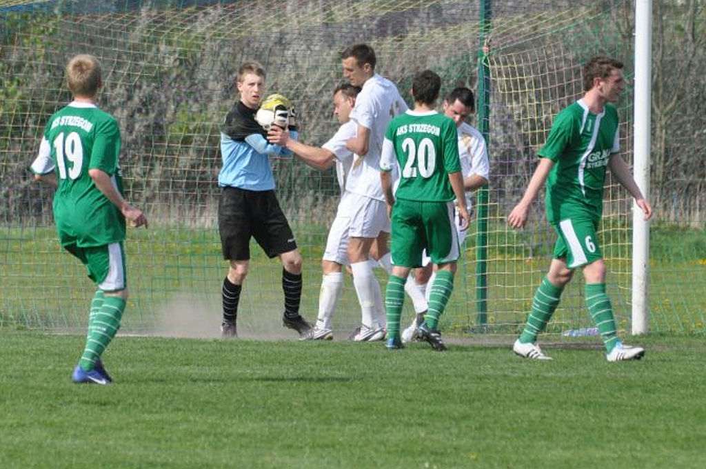 Orkan - AKS Strzegom 3:1