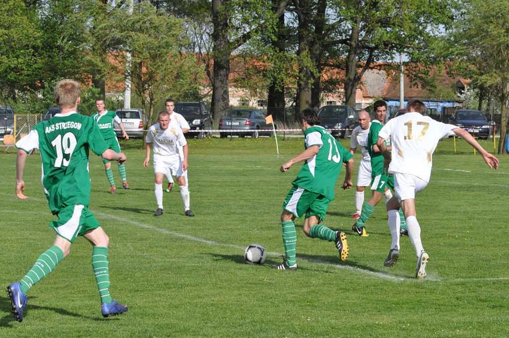Orkan - AKS Strzegom 3:1