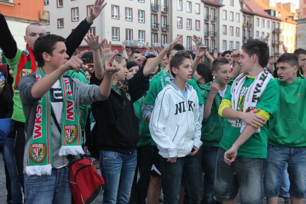 Mistrzowska feta na wrocławskim rynku