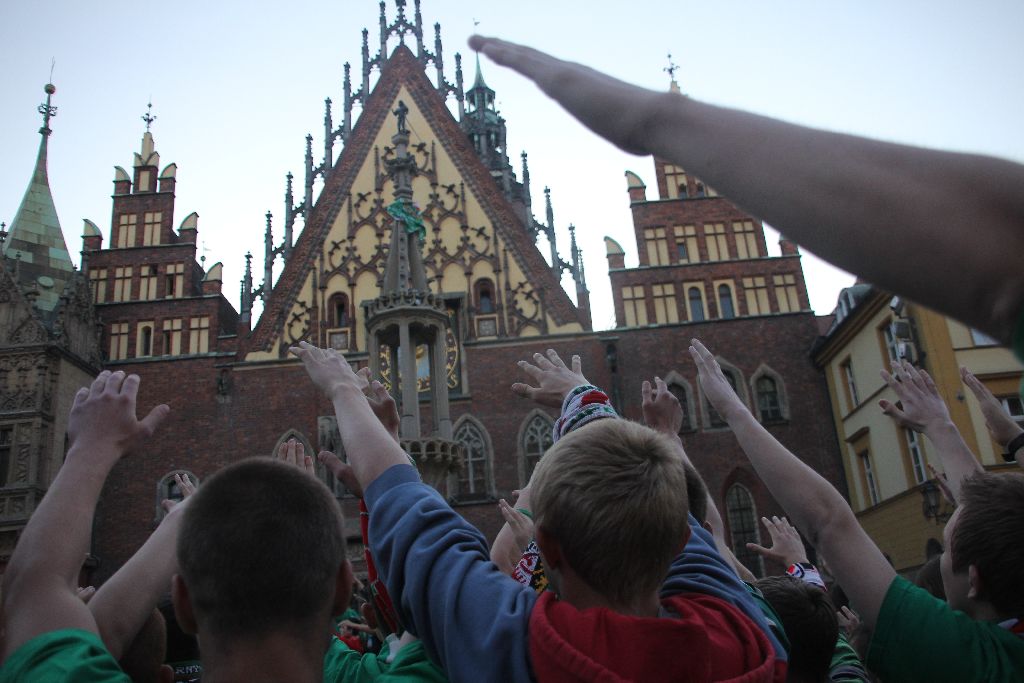 Mistrzowska feta na wrocławskim rynku