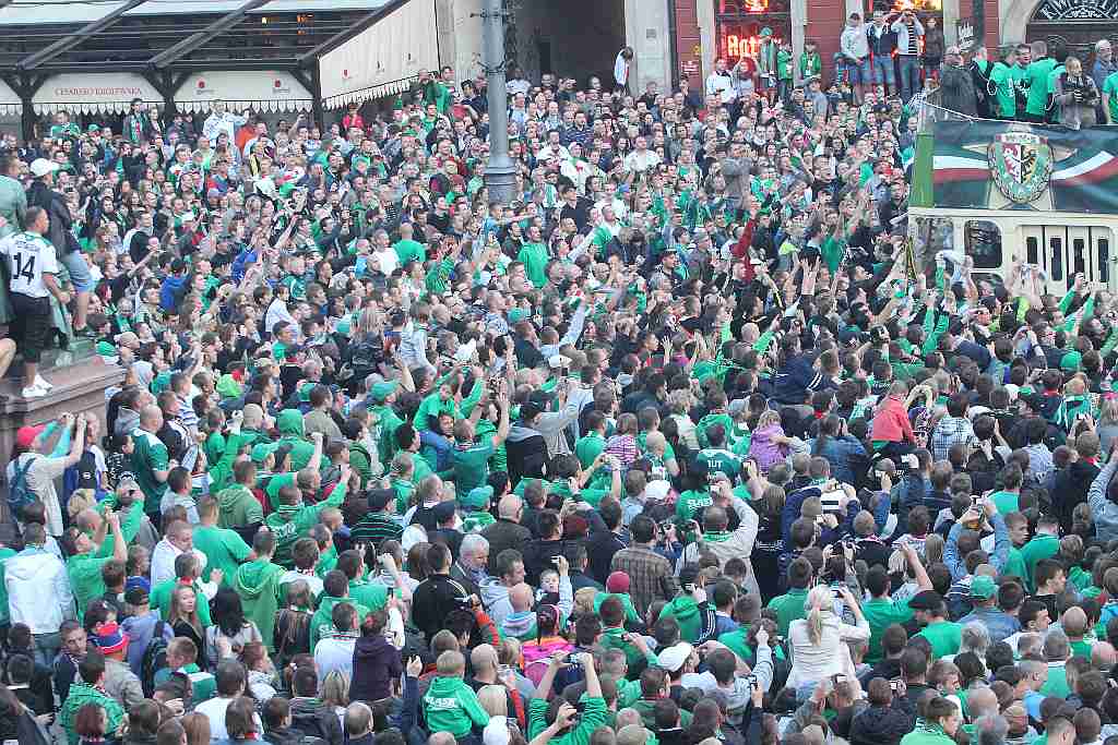 Mistrzowska feta na wrocławskim rynku