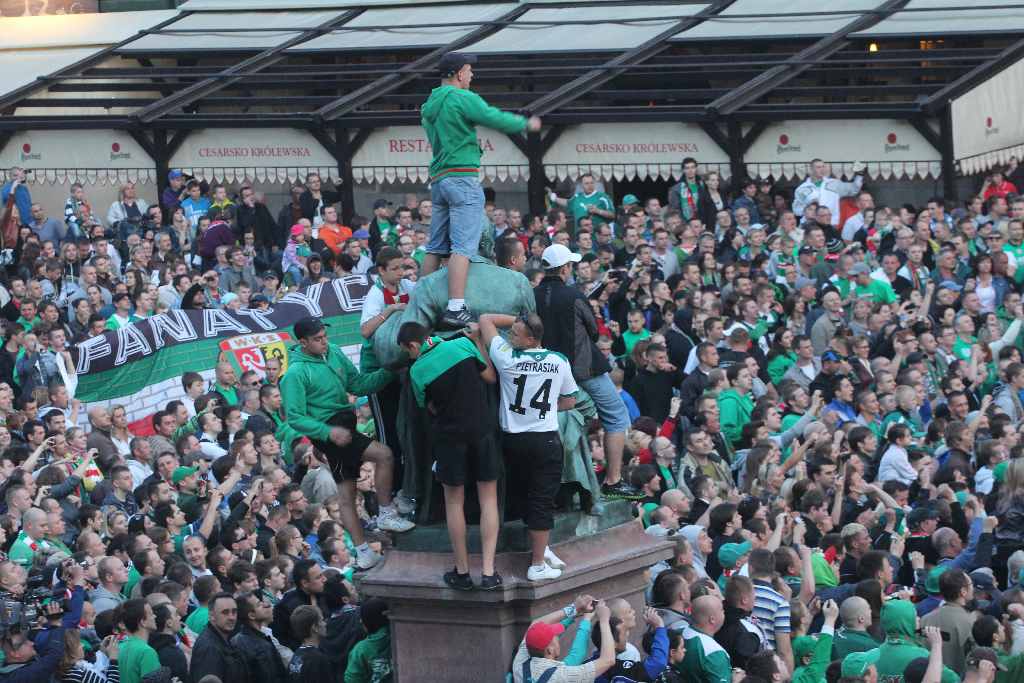 Mistrzowska feta na wrocławskim rynku